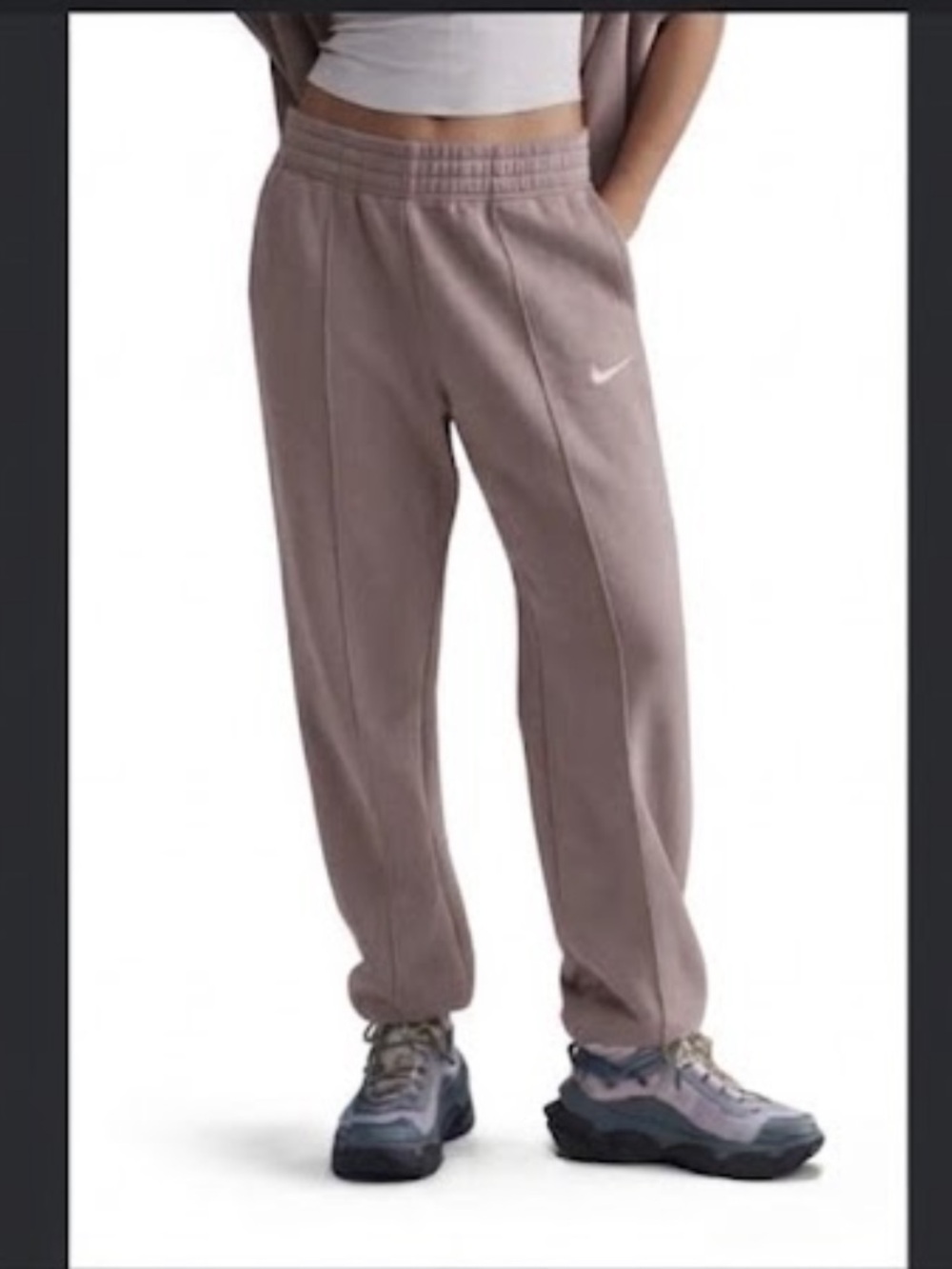 NWOT Nike Sportswear Essentials Jogger Sweatpants